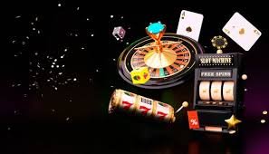 Filipino players enjoying mobile gaming on the luckyplus platform